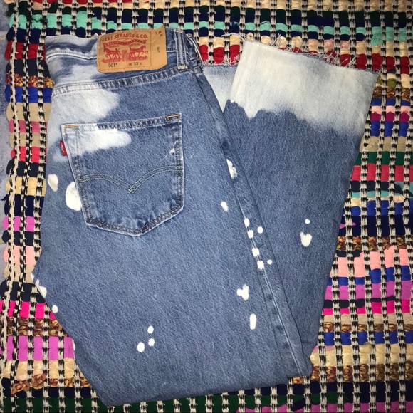 urban outfitters levis jeans